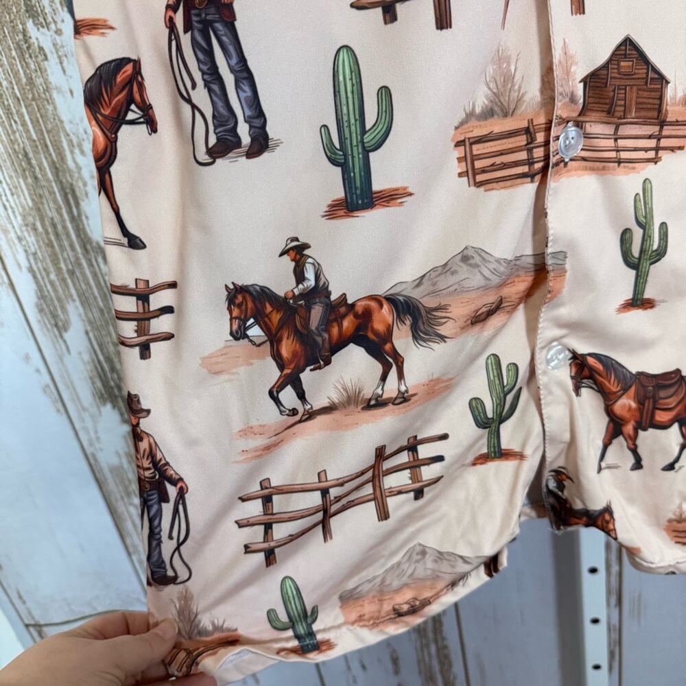 Western-Themed Pajama Top, Size XL. In good used condition! - Picture 2 of 5